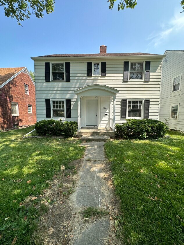 Primary Photo - 1023 E Rudisill Blvd