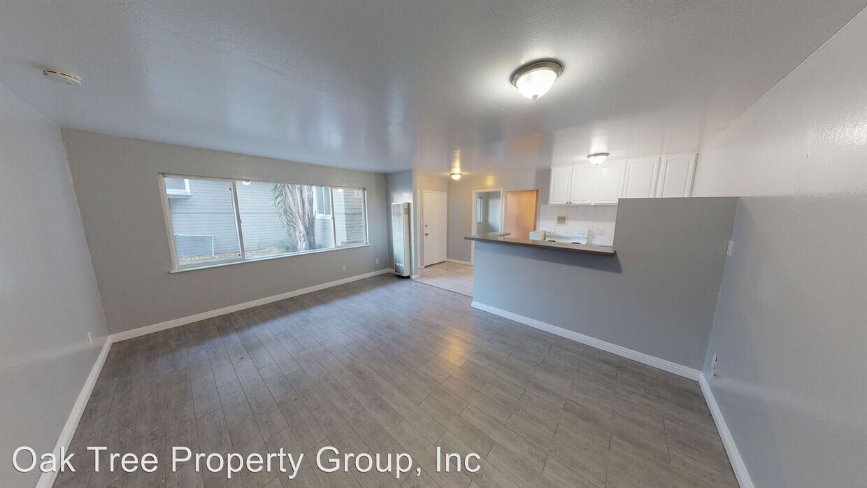 Primary Photo - 2539-2539 E 16th St