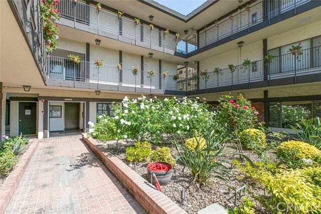 Foto del edificio - 234 N Kenwood St