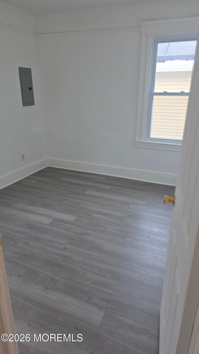 Foto del edificio - 21 Atkins Ave