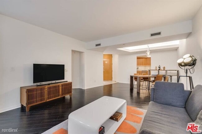 Building Photo - 1 br, 1 bath Condo - 171 N Church Ln Apt 209