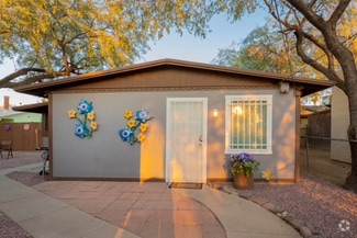 Building Photo - 2618 N Edith Blvd