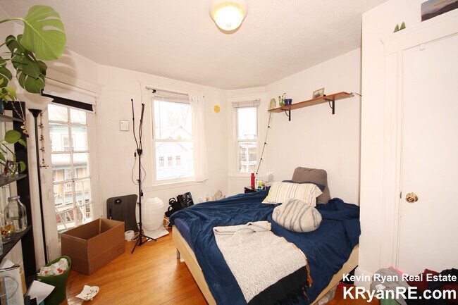 Building Photo - 41 Atkins St