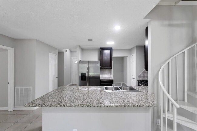 Foto del edificio - 22627 Braken Manor Ln