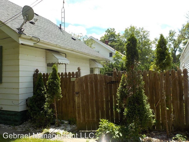 Foto del edificio - 815 Marquette St