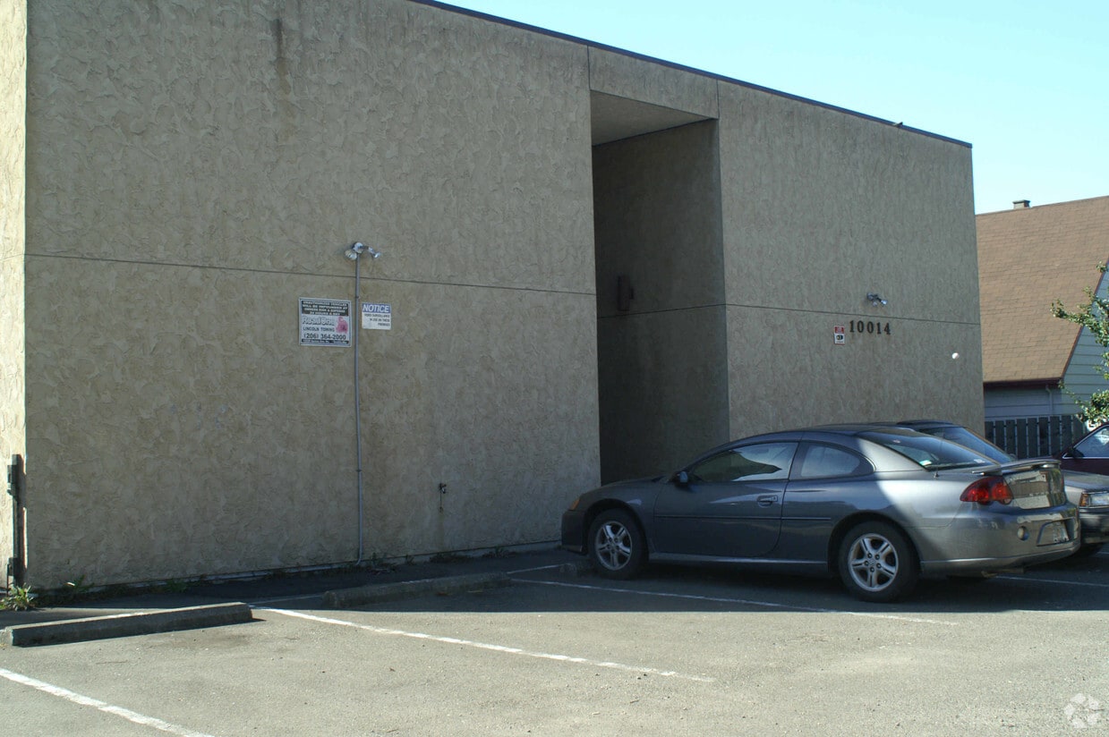 10014 Greenwood Ave N, Seattle, WA 98133 10014 Greenwood Ave N