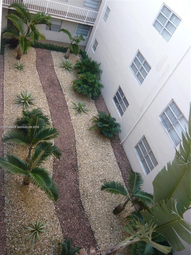 Foto del edificio - 7715 SW 86th St