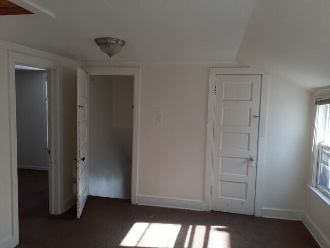 Foto del edificio - 3540 N. 26th Street - 4 Bedroom House