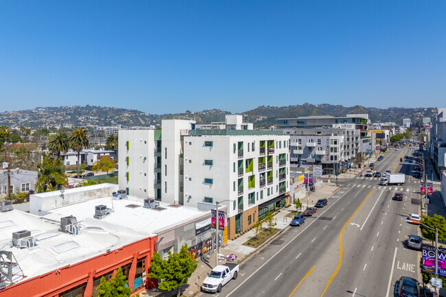 Aerial Context - The Pointe on La Brea