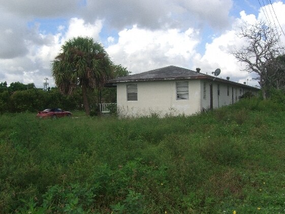 Building Photo - 4137 S Congress Ave