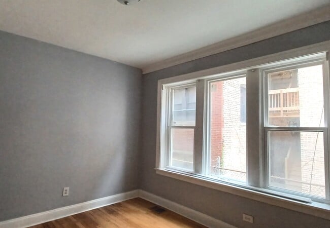 Foto del edificio - 7307 S Bennett Ave