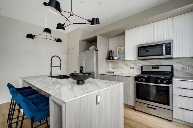 Foto del edificio - 3153 N Tripp Ave