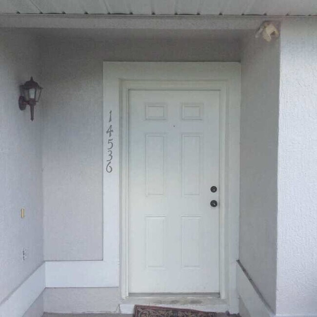 Building Photo - Don’t miss this beautiful 3-bedroom, 2-bat...