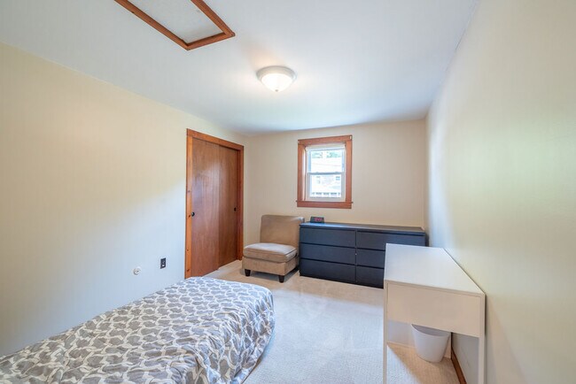 Foto del edificio - 15 Cottage Pl