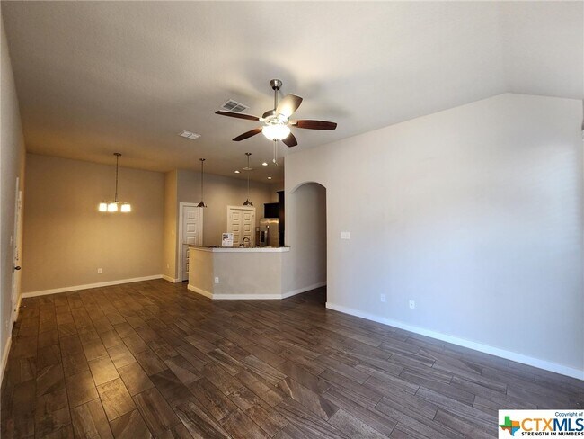 Foto del edificio - 367 Creekside Curve