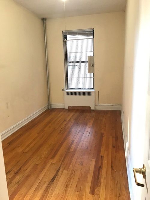 Foto del edificio - 216 W 102nd St
