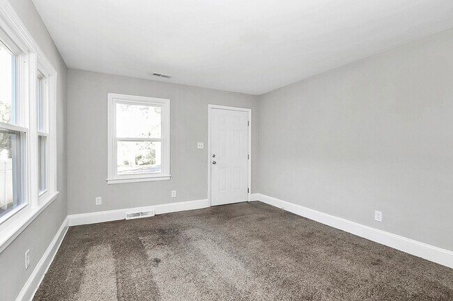 Foto del edificio - 3503 Meredith Ave