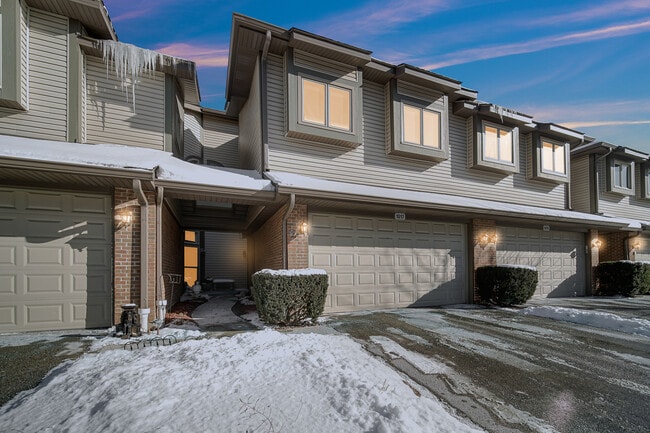 Building Photo - 1017 Arbor Ct