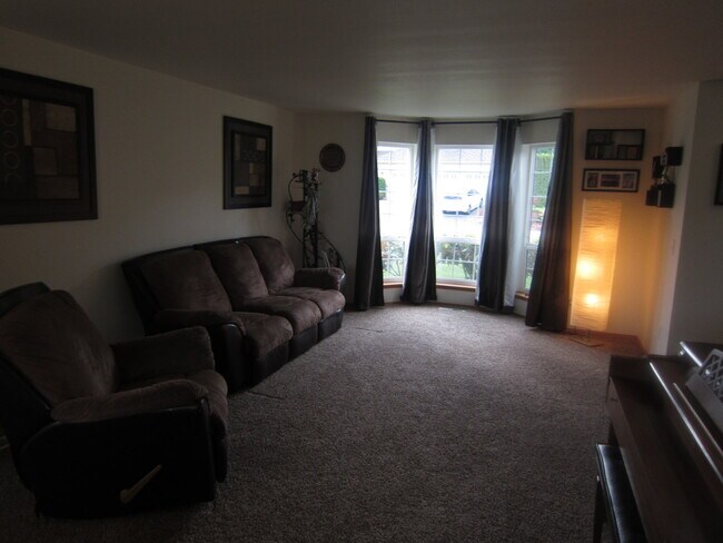 Foto del edificio - Large 2 story home Campus Highlands - 4 be...