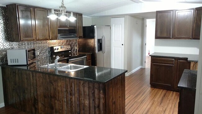 Foto del edificio - 427 White Oak Way