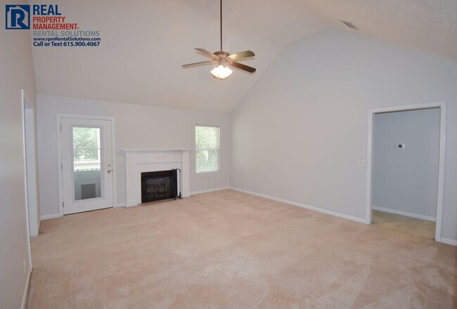 Foto del edificio - 2917 Waywood Dr