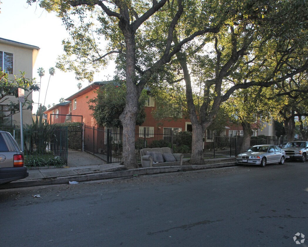 Building Photo - 1640 N Harvard Blvd