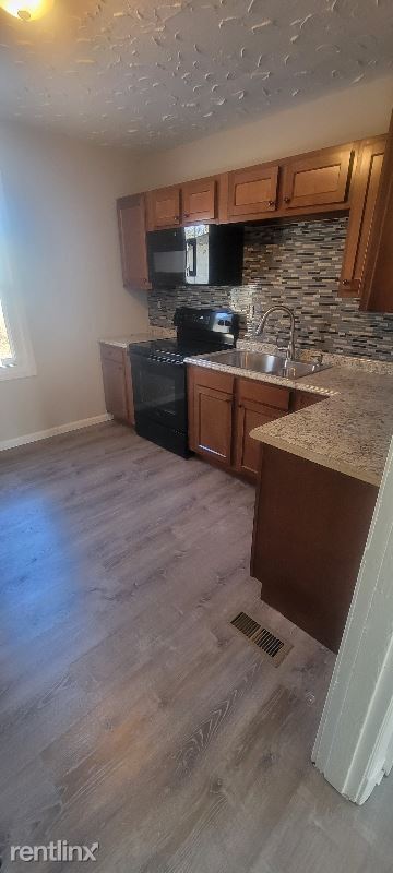 Foto del edificio - 2 br, 1 bath House - 2529 Switzer Ave