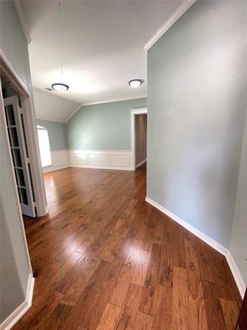 Foto del edificio - 9105 Tidball Dr
