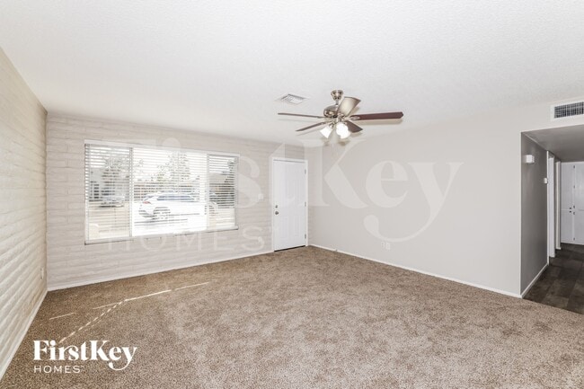 Building Photo - 7646 N 37th Ave
