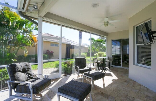 Foto del edificio - ** 2 PLUS DEN STUNNING WORTHINGTON COUNTRY...