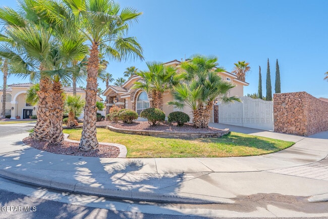 Building Photo - 2066 Paseo Del Prado Dr