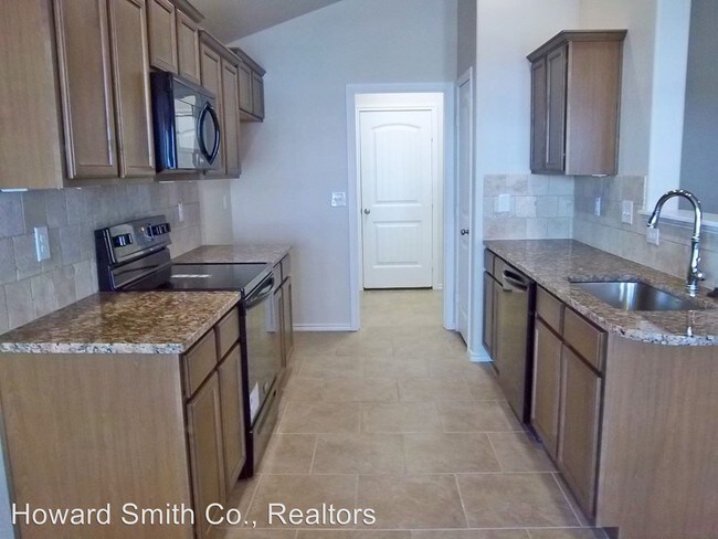 Building Photo - 3 br, 2 bath House - 8900 Zoe Dr