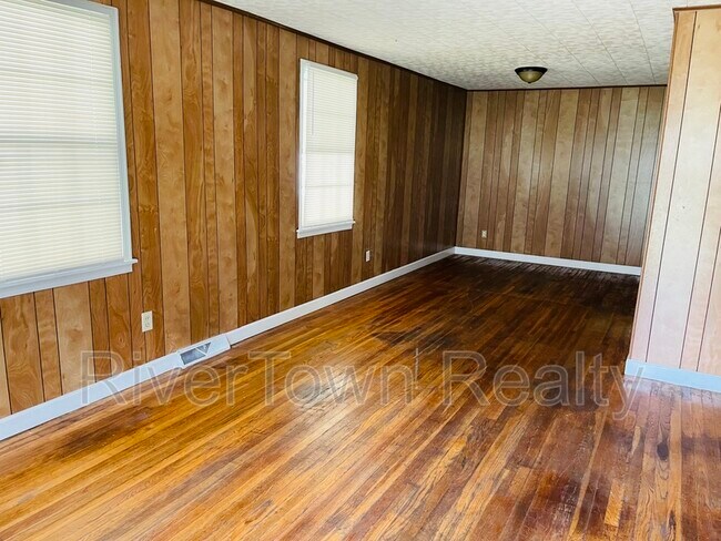 Foto del edificio - 4406 Ferndale Rd