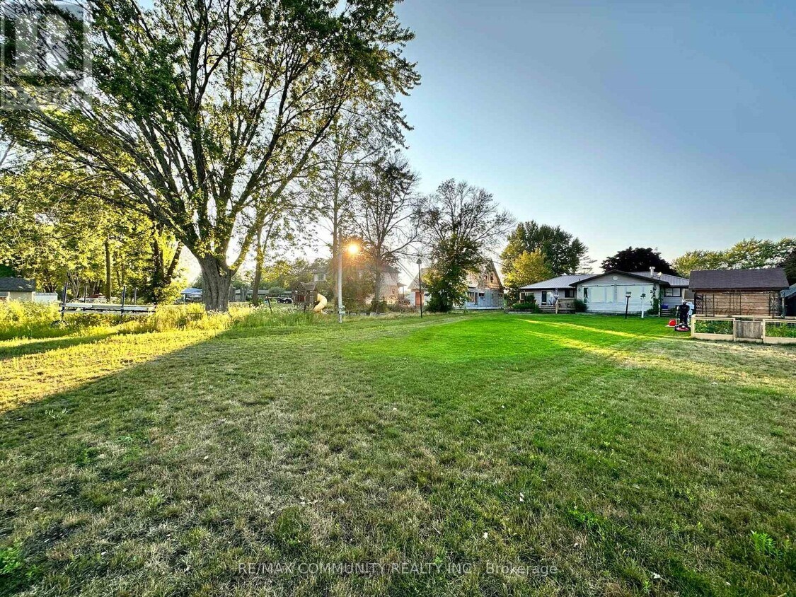 498 Hiscock Shores Rd, Carrying Place, ON K0K 1L0 House for Rent in