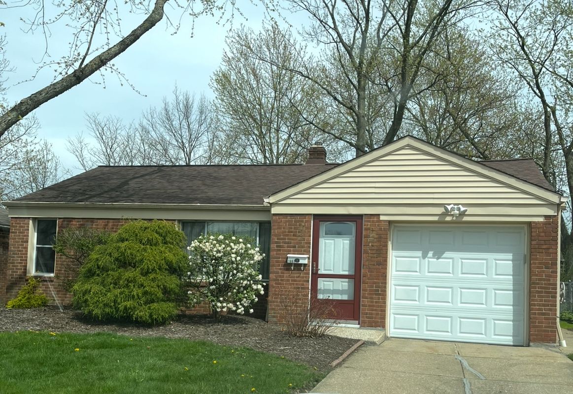 1663 Longwood Rd Mayfield Heights, OH 44124 – photo 1 of 11