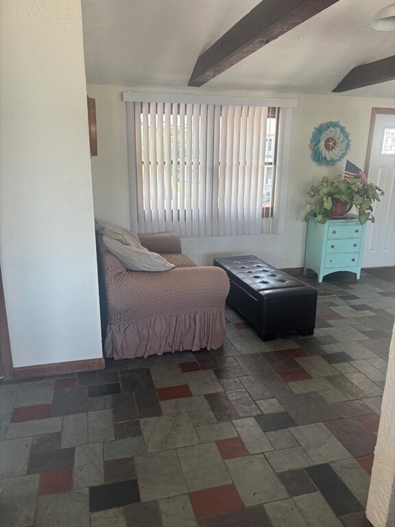 Foto del edificio - 3 Point Rd