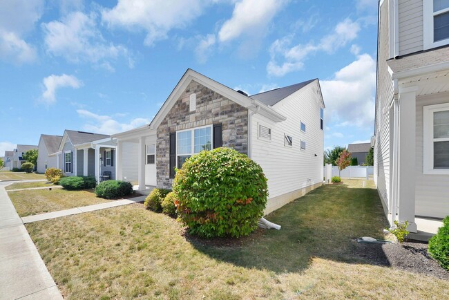 Building Photo - 5621 Ellis Brook Dr