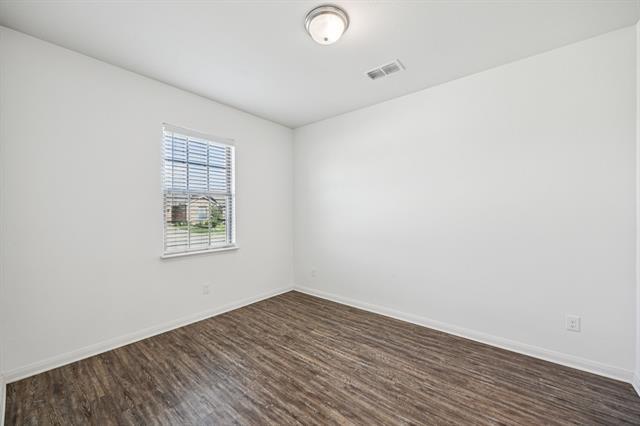 Building Photo - 3000 Parker Dr