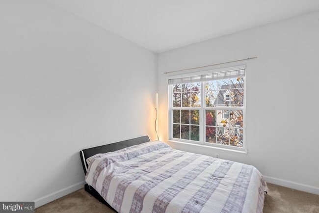 Foto del edificio - 8328 Gibbs Way