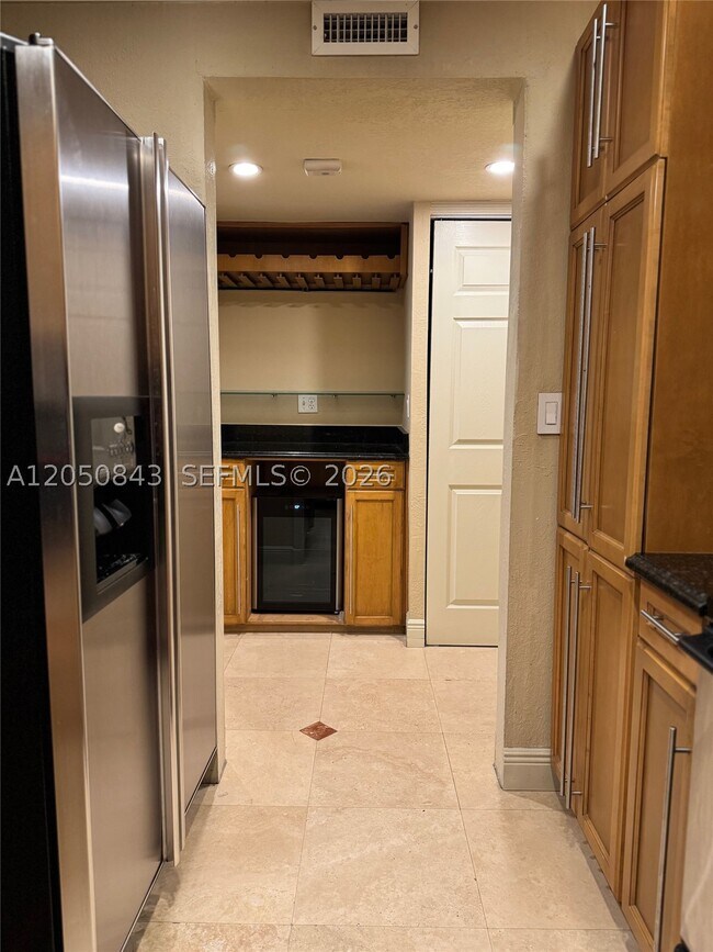 Foto del edificio - 9301 SW 92nd St