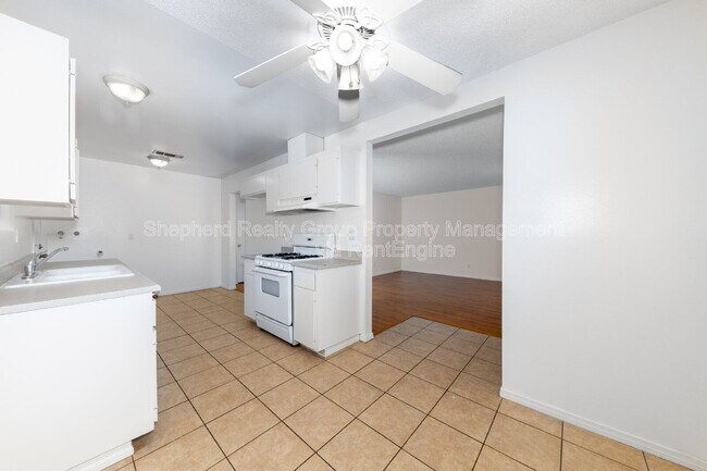 Building Photo - 2488 San Padre Ct