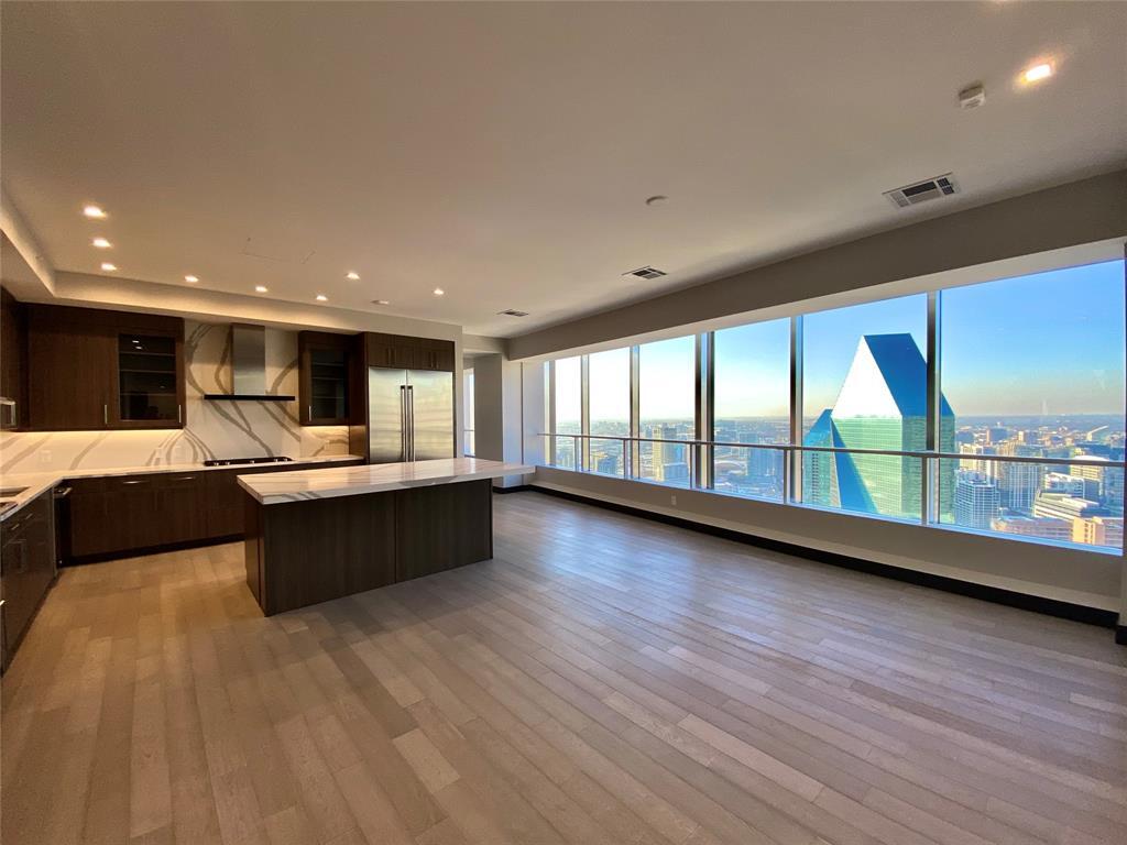 Foto principal - 203 N Akard St