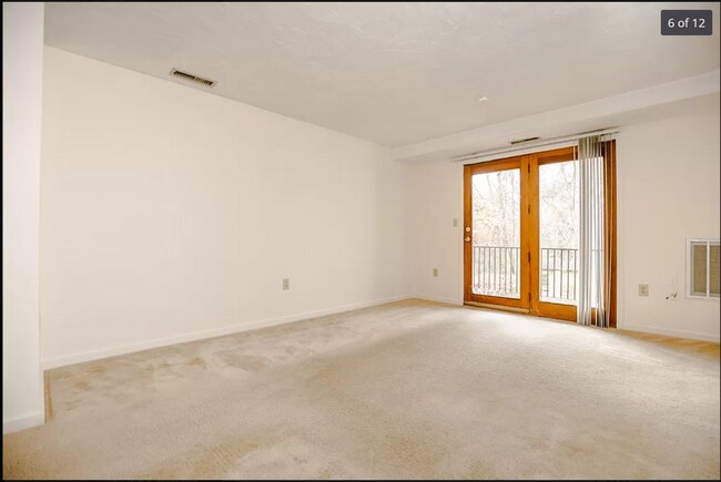 Building Photo - 189 Littleton Rd