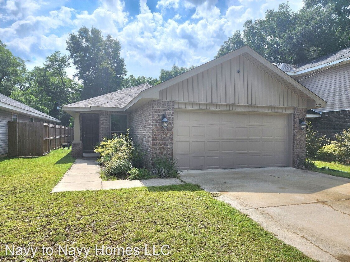 Primary Photo - 3 br, 2 bath House - 5176 Regalo Dr