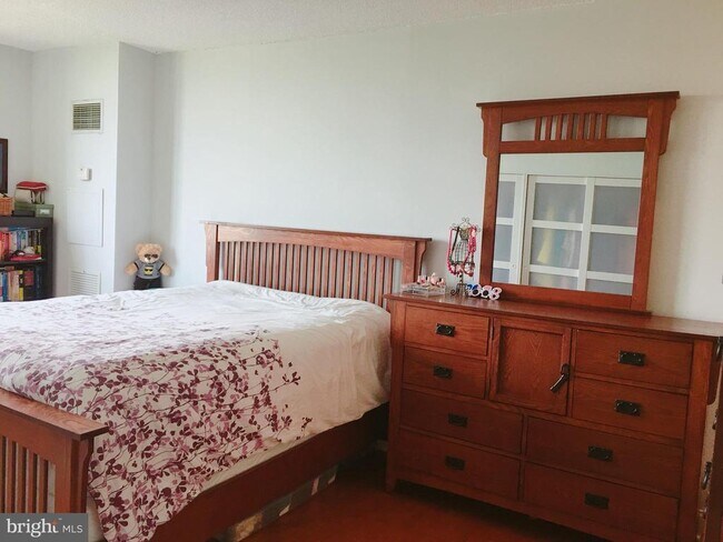 Foto del edificio - 5500 Holmes Run Pkwy