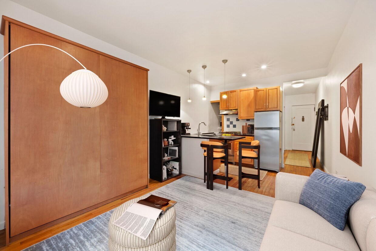 Foto principal - 312-320 W 23rd St