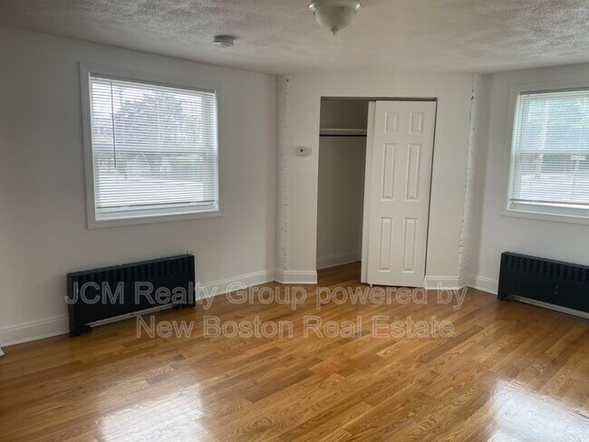 Foto del edificio - 143 Arlington St