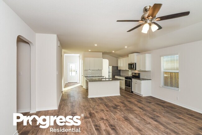 Building Photo - 6839 Encore Oaks