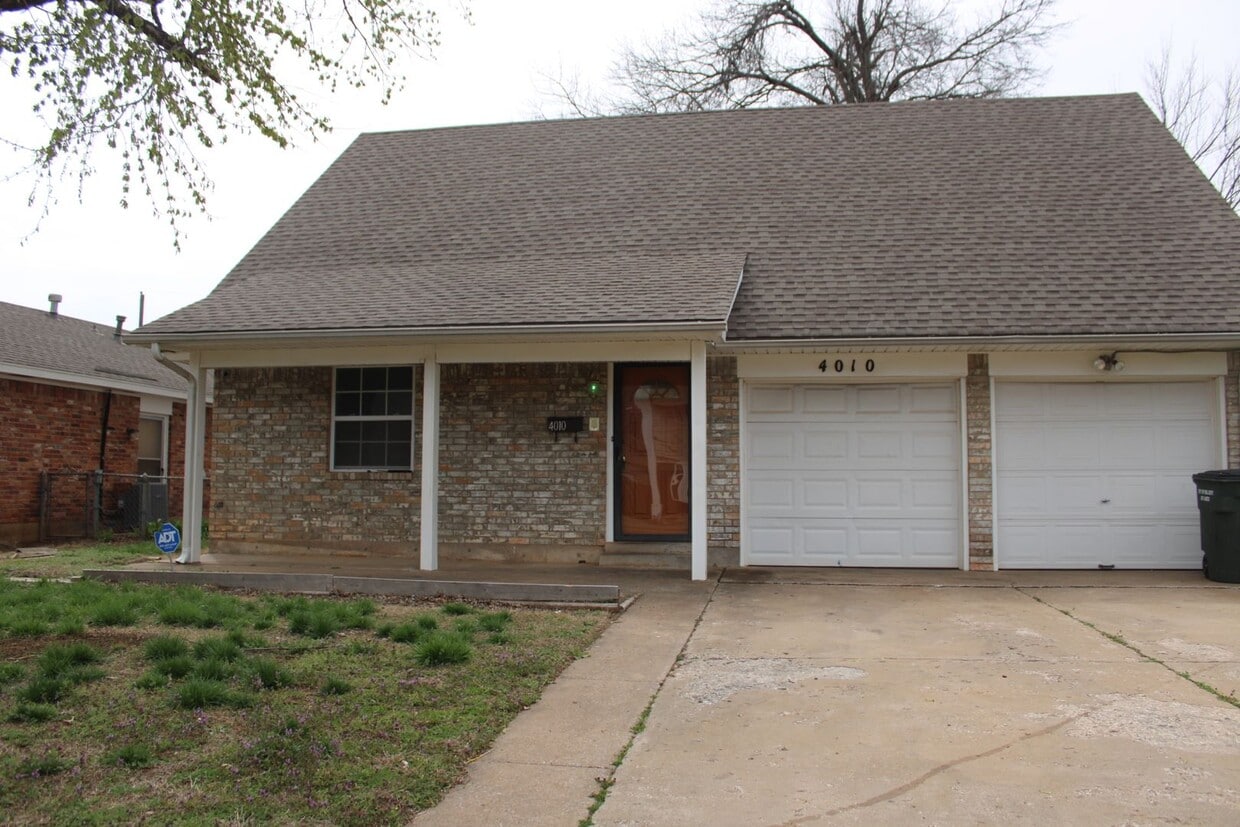 Primary Photo - Wonderful remodel!