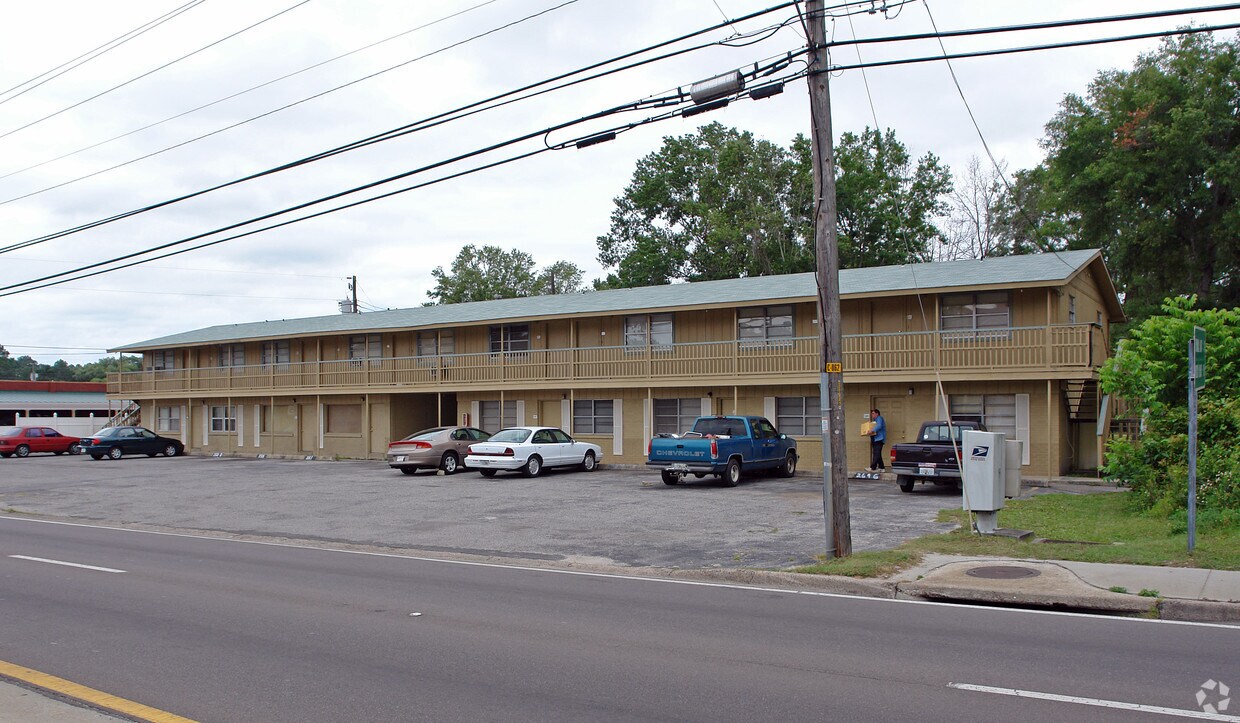 261 N Tyndall Pky, Panama City, FL 32404 Apartments in Panama City